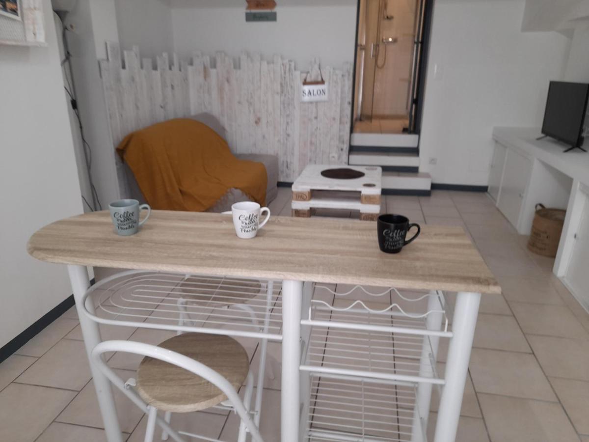 شقة Chez Sabine Et Patrick ناربون المظهر الخارجي الصورة